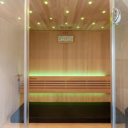 Hirschmann 7 Mit Sauna, Kamin, Balkon