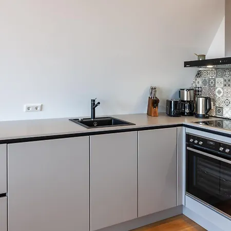 Hirschmann 7 Mit Sauna, Kamin, Balkon 아파트 *